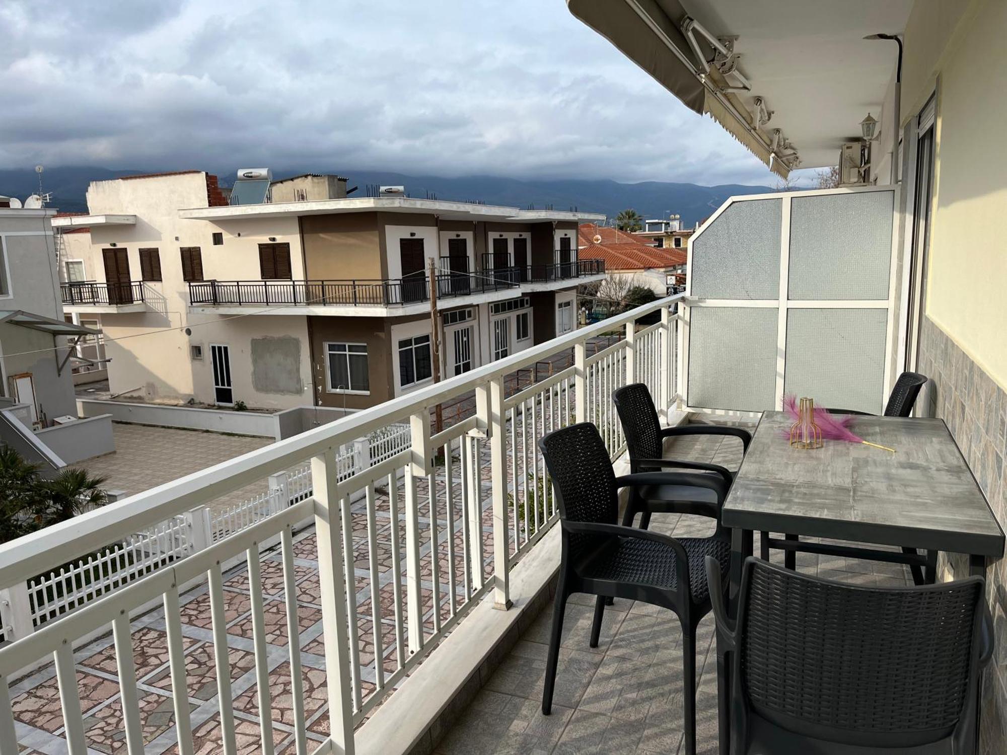 House Kohili Apartment Vrasná Екстериор снимка