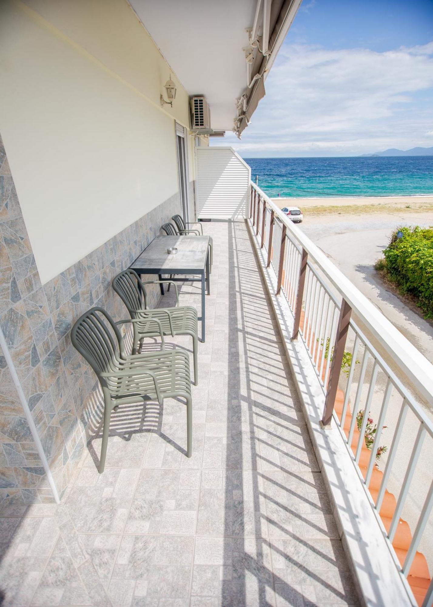 House Kohili Apartment Vrasná Екстериор снимка