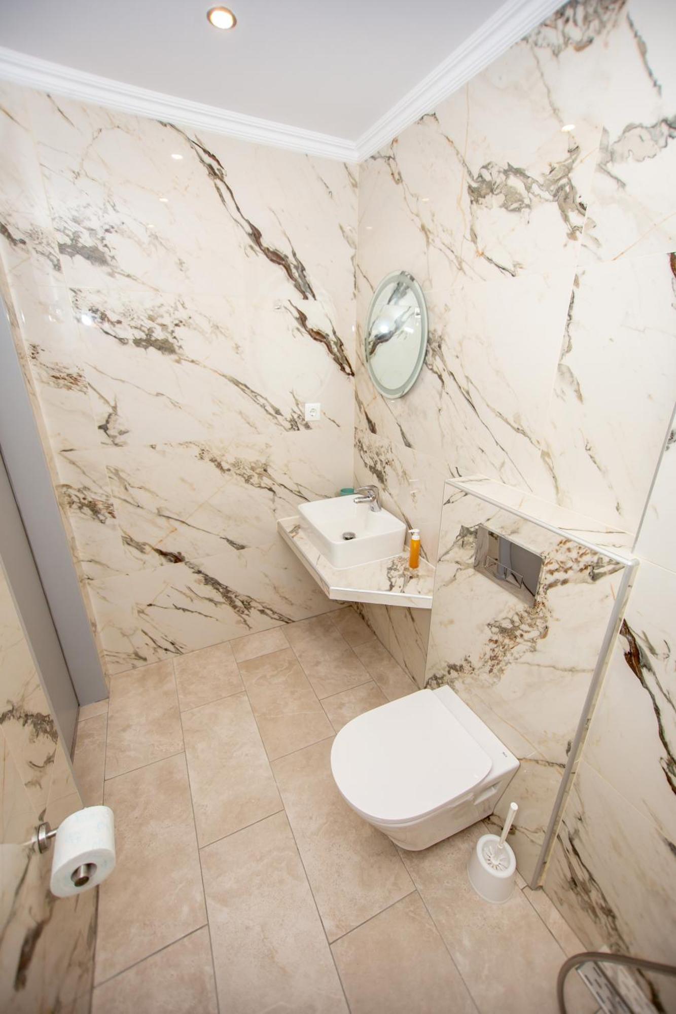 House Kohili Apartment Vrasná Екстериор снимка